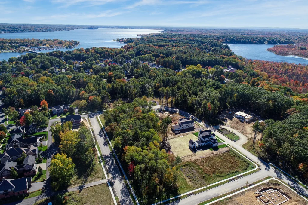Oak Ridge Drone Video looking at the Lake